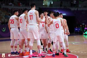 明晚对阵韩国！媒体人：中国男篮队员们会自觉在酒店健身房加练