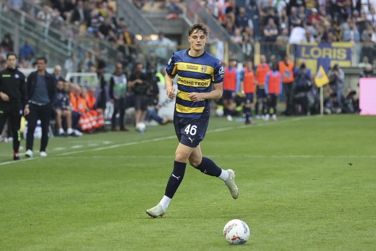 闪电谈判！利物浦八日内火速签下莱奥尼