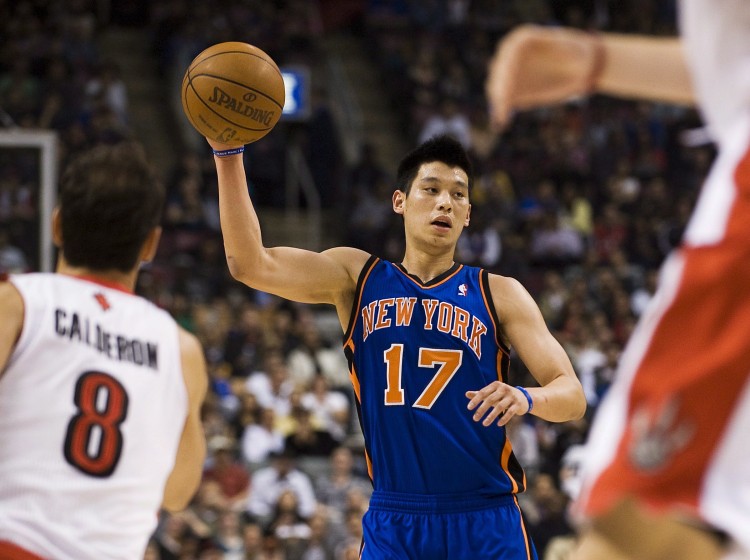 英雄联盟总决赛-林书豪生涯数据巅峰回顾：38分征服科比与火箭时期三双壮举