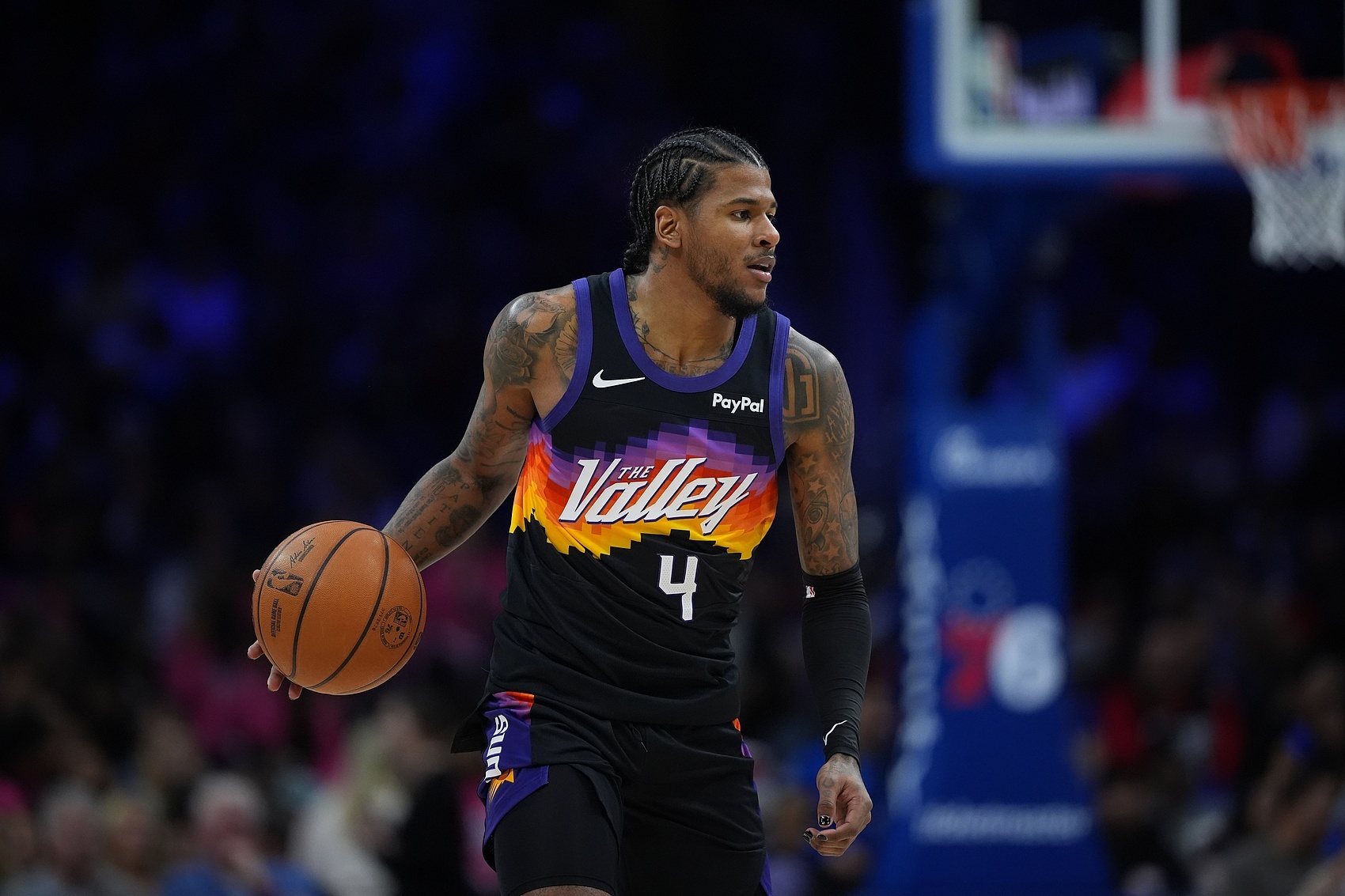 比分直播-上场复出得到12分！奥特：今天对阵老鹰 杰伦·格林继续替补出战