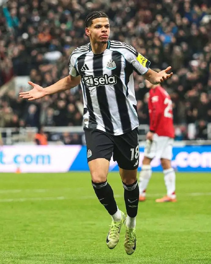 电竞竞猜-曼联1:2遭纽卡绝杀，卡里克执教10场不败纪录终结|B费|戈登|纽卡斯尔|英超|左路_新浪体育_新浪新闻