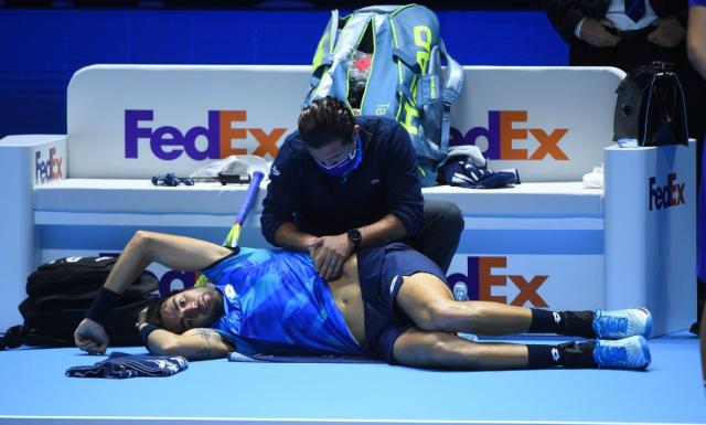 比分直播-贝雷蒂尼伤退送兹维列夫首胜 辛纳或提前登场？