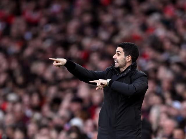 世界赛程-【辣评】史上最强角球大师！史上最丑陋英超冠军？